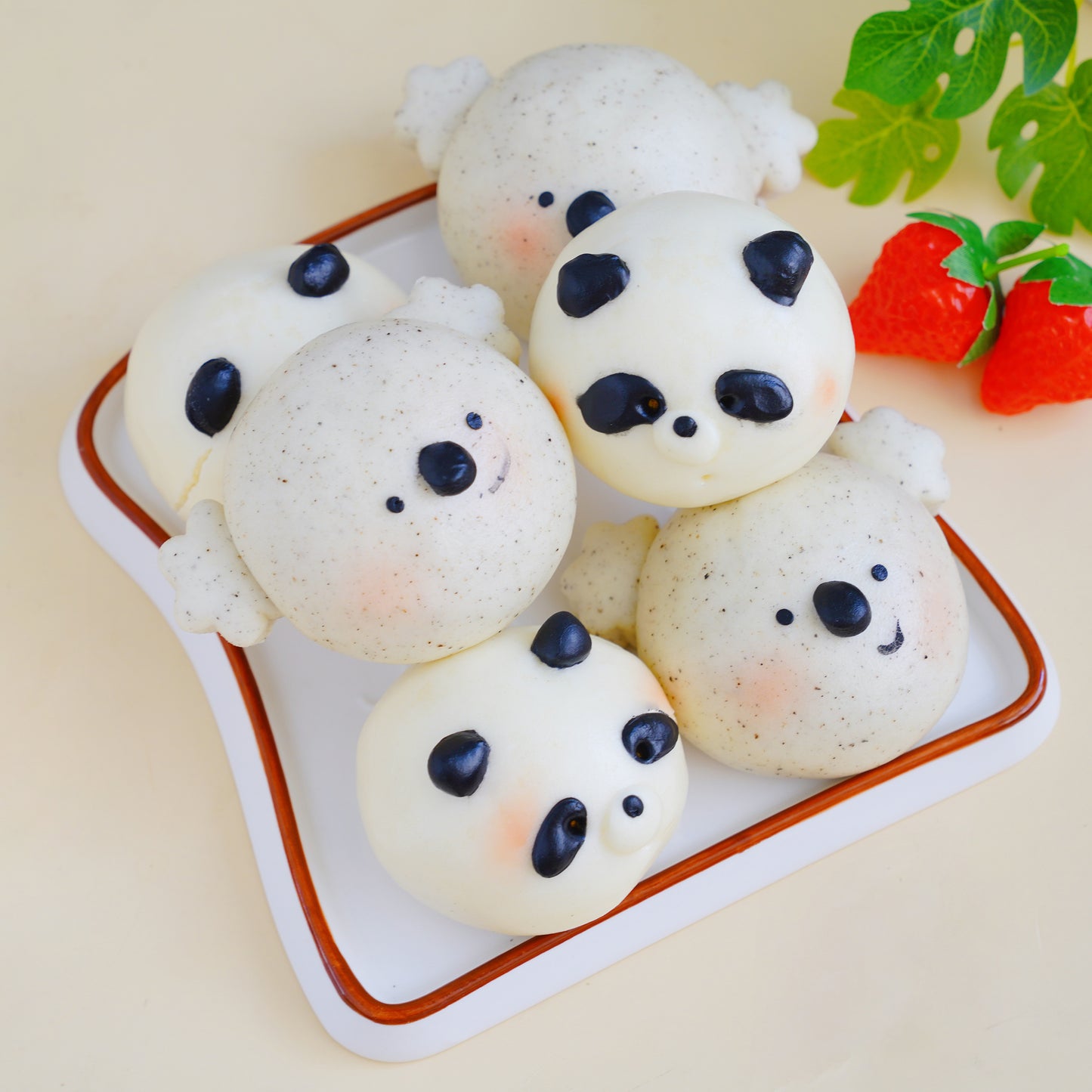 Huggy Bear Bao Set (with Sesame Paste)